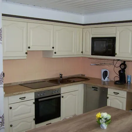 Ferienwohnung Strauch Apartment *