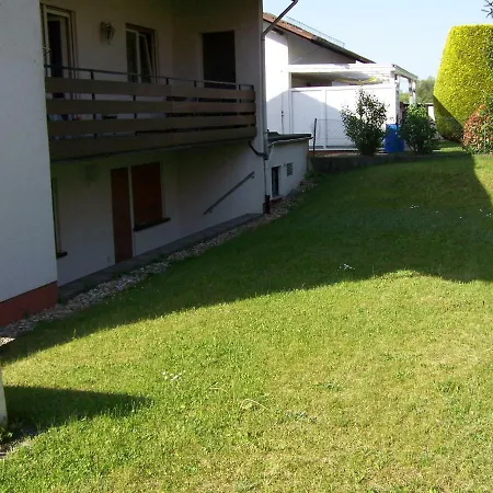 Ferienwohnung Strauch Apartment *